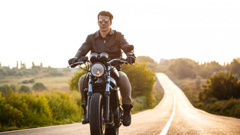 O que saber antes de contratar um seguro de moto?