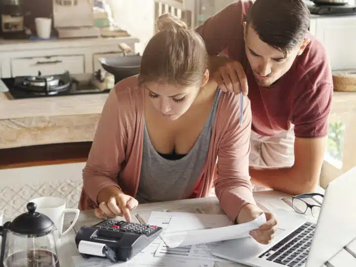 Organizando um sistema para monitorar as despesas domésticas