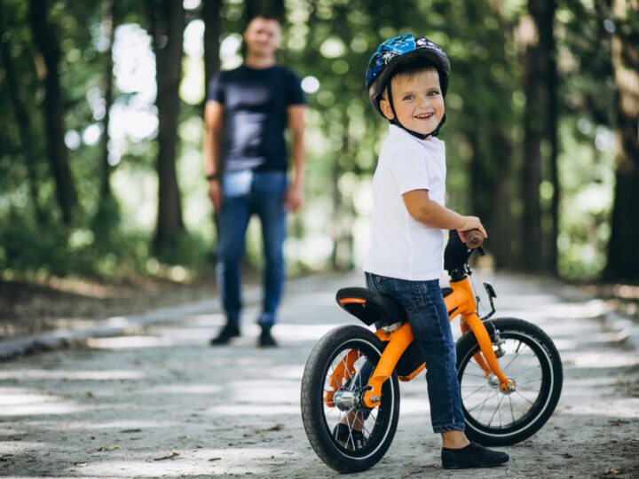 Como escolher a primeira bicicleta do seu filho: tamanho, segurança e conforto