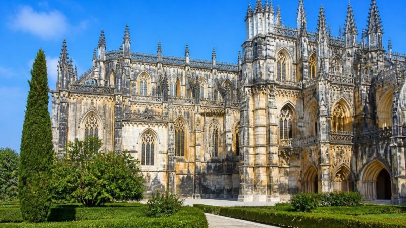 Mosteiro da Batalha: História, Arquitetura e Patrimônio